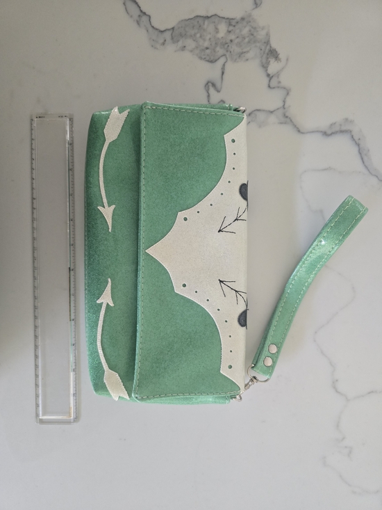 Rough Seas Designs Handbags - Country Gal Clutch